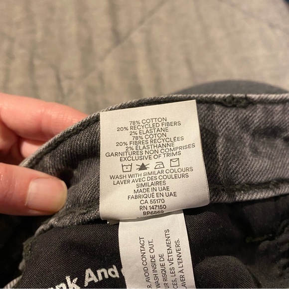 Frank & Oak Kim Comfort Slim High-Waisted Jeans - Picture 9 of 13